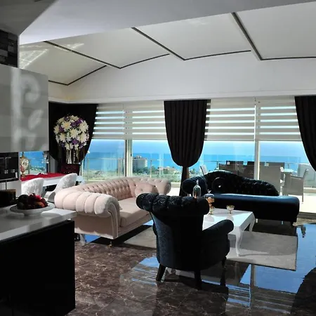 Nice Home With Shared Pools Near Beach And City Center In Alanya